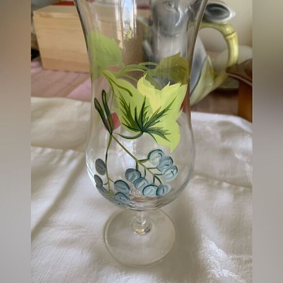 Oneida hand painted glassware - Picture 9 of 11